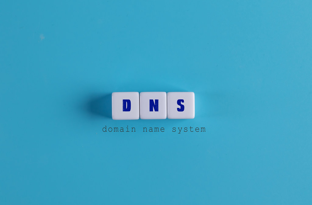 /images/visiting_authors/gaurav_kale/dns/dns_1.png /images/visiting_authors/gaurav_kale/dns/dns_1.png